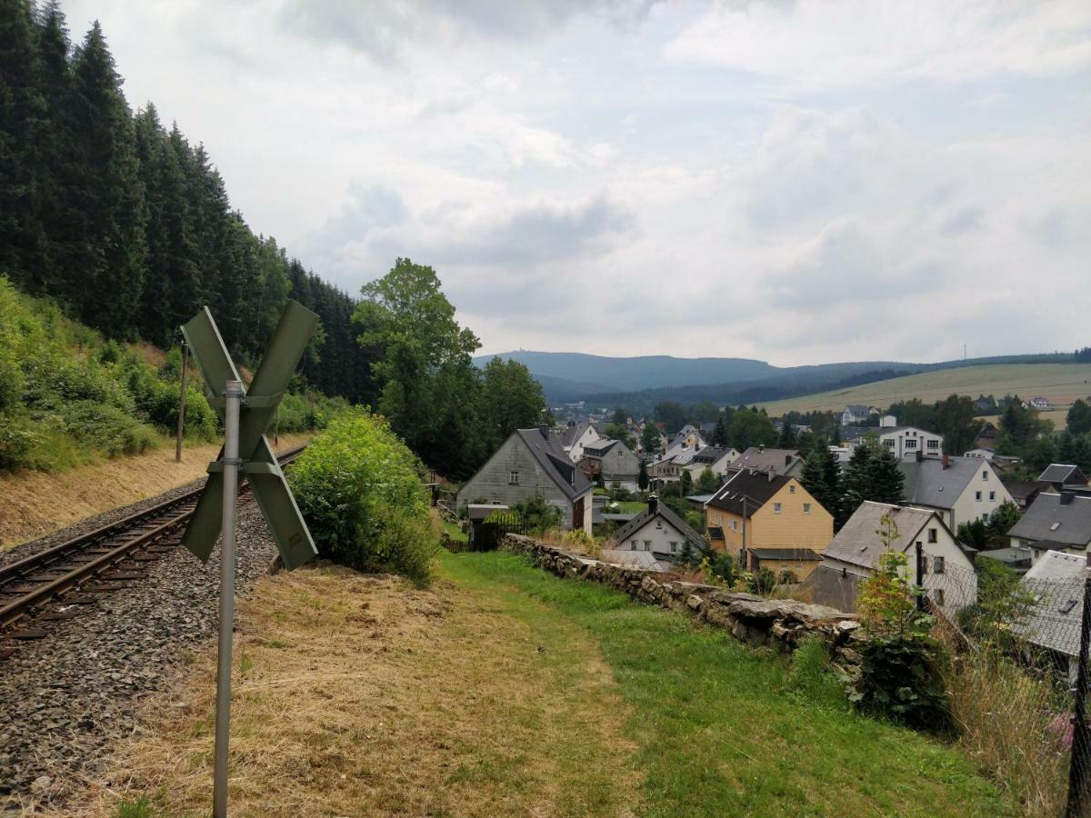 Ferienwohnung Bimmelbahn-Blick Neudorf  Dış mekan fotoğraf